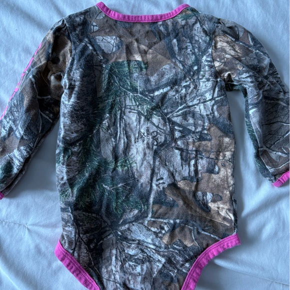 ✨2for$5✨Pink and Camouflage Carharrt Kids One Piece - Picture 3 of 3